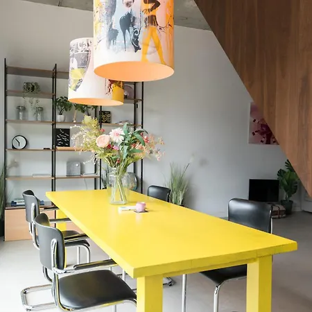 Designer Loft By Daan - West بيت ضيافة