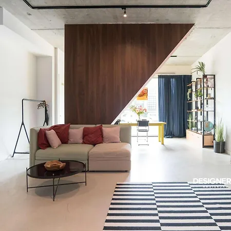 イン Designer Loft - West 3*