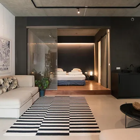 Designer Loft By Daan - West Vendégház 3*