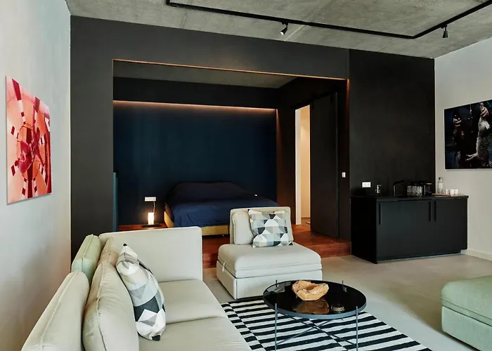 ゲストハウス New Beautiful Design In West